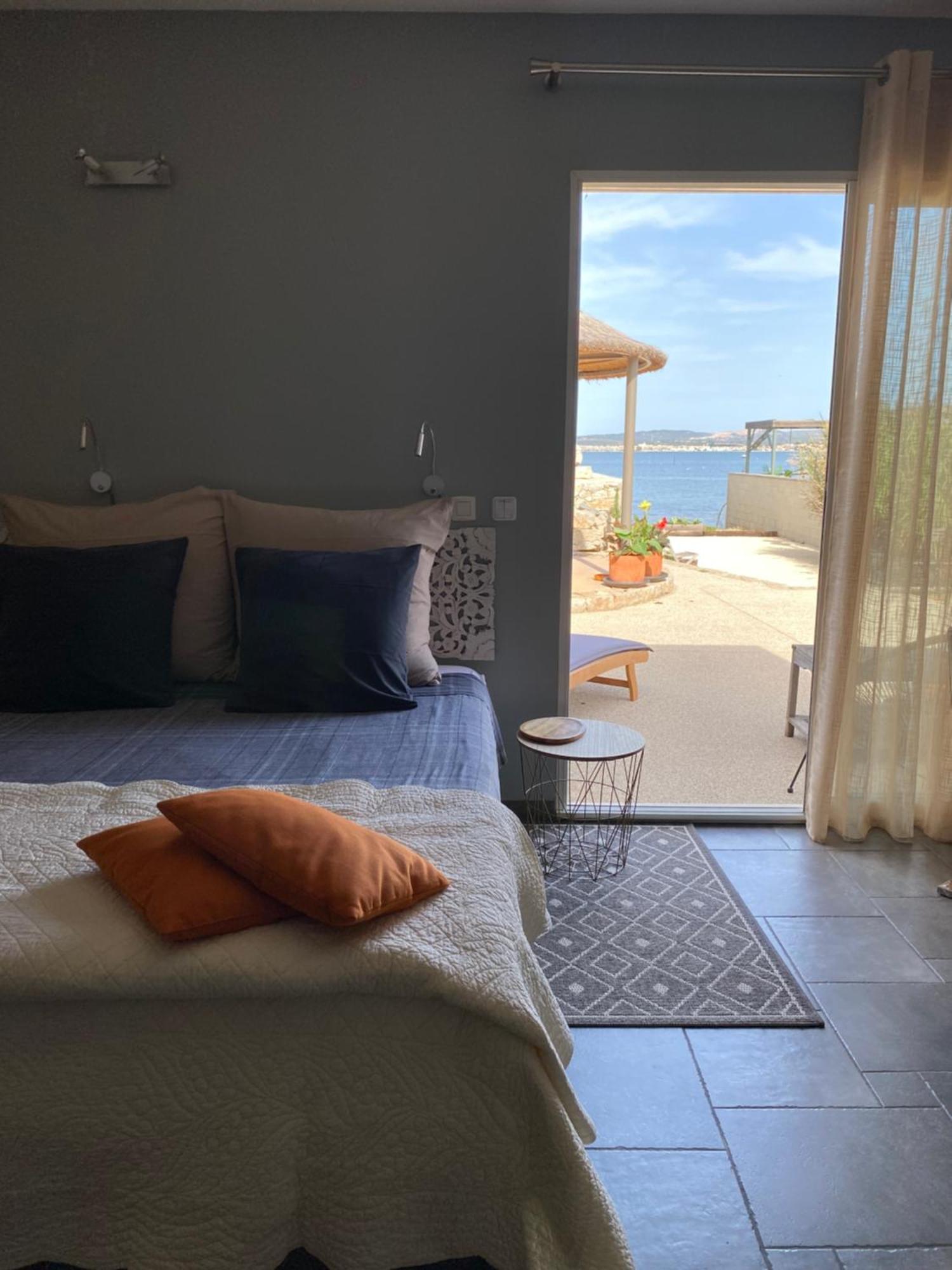 Bed and Breakfast Les Pieds Dans L'Eau Sète Exterior foto